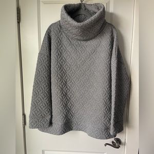 GAP size XXL with pockets, gray and black, super warm!